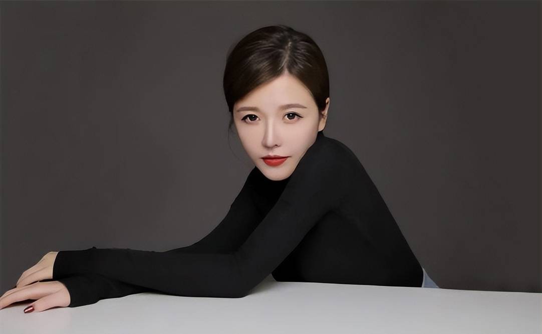 唐笑官宣怀上三胎从超女到带货女王不空谈梦想把赚钱当王道