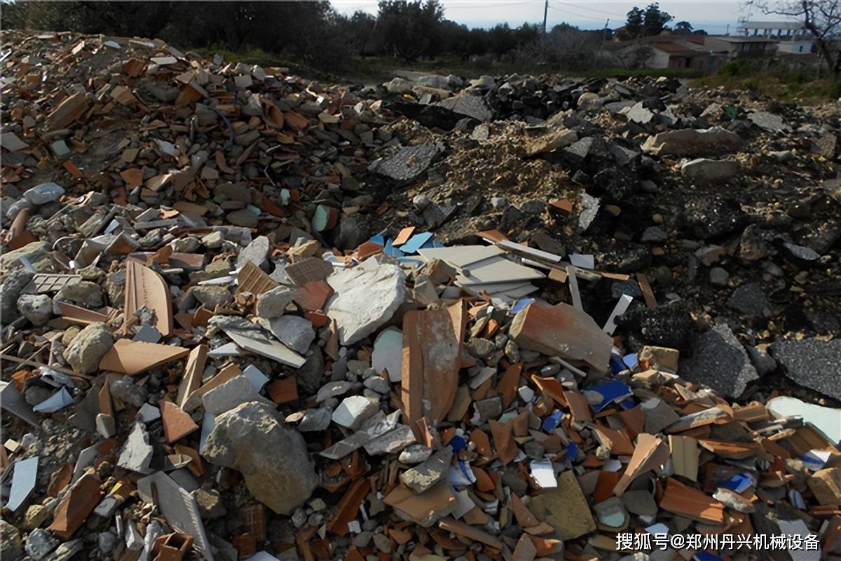 建筑垃圾资源化回收再利用_材料_骨料_再生