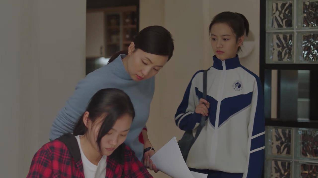 再看小欢喜宋倩根本不知英子抑郁症背后的真正原因是什么