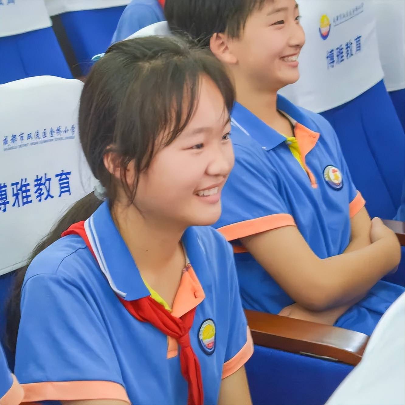 成都双流区金桥小学隆重举行梦想从这里起航2022届毕业典礼
