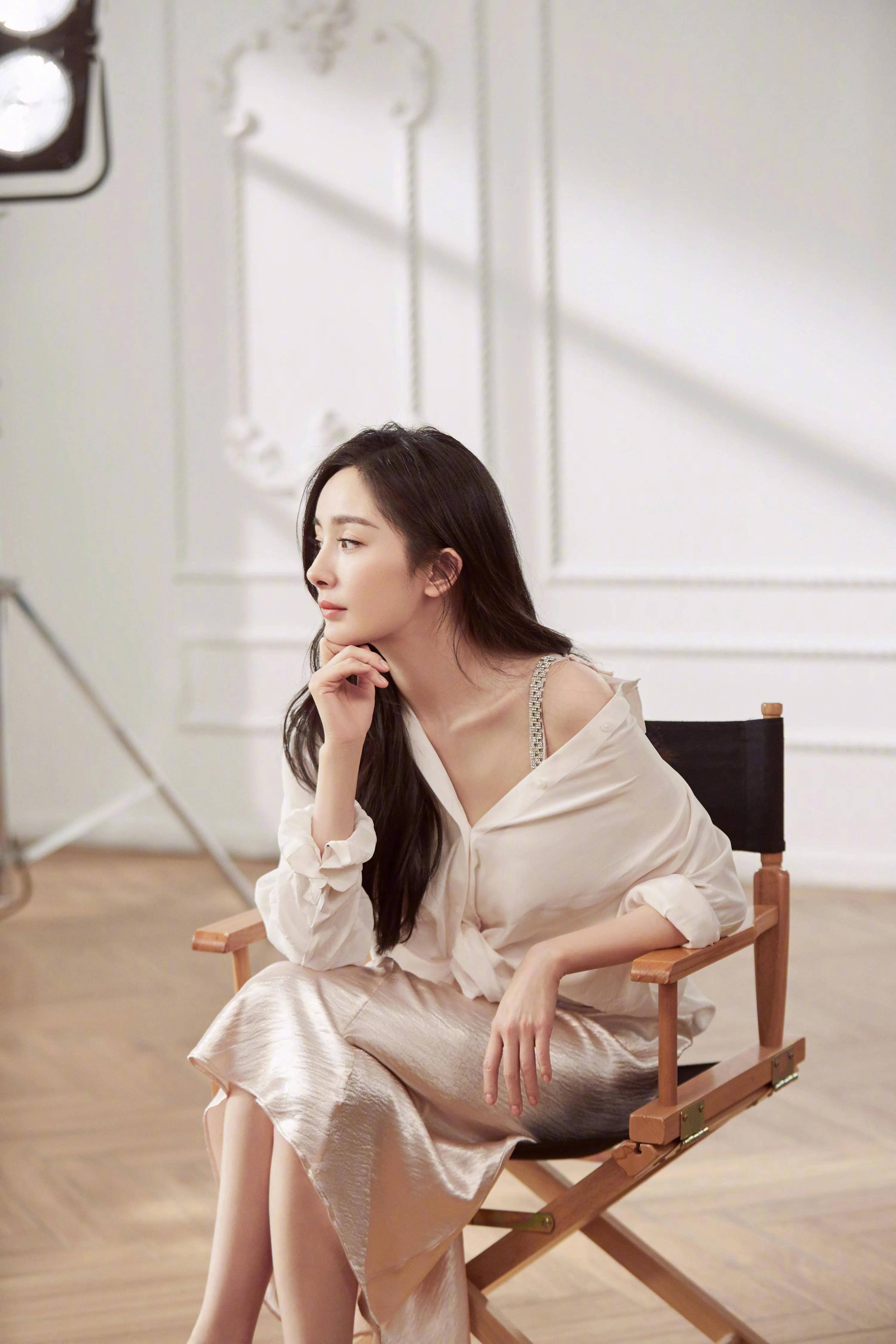 杨幂当红不让出色到底