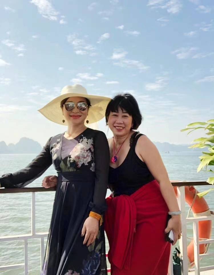 毛戈平和妻子长成一张脸了!