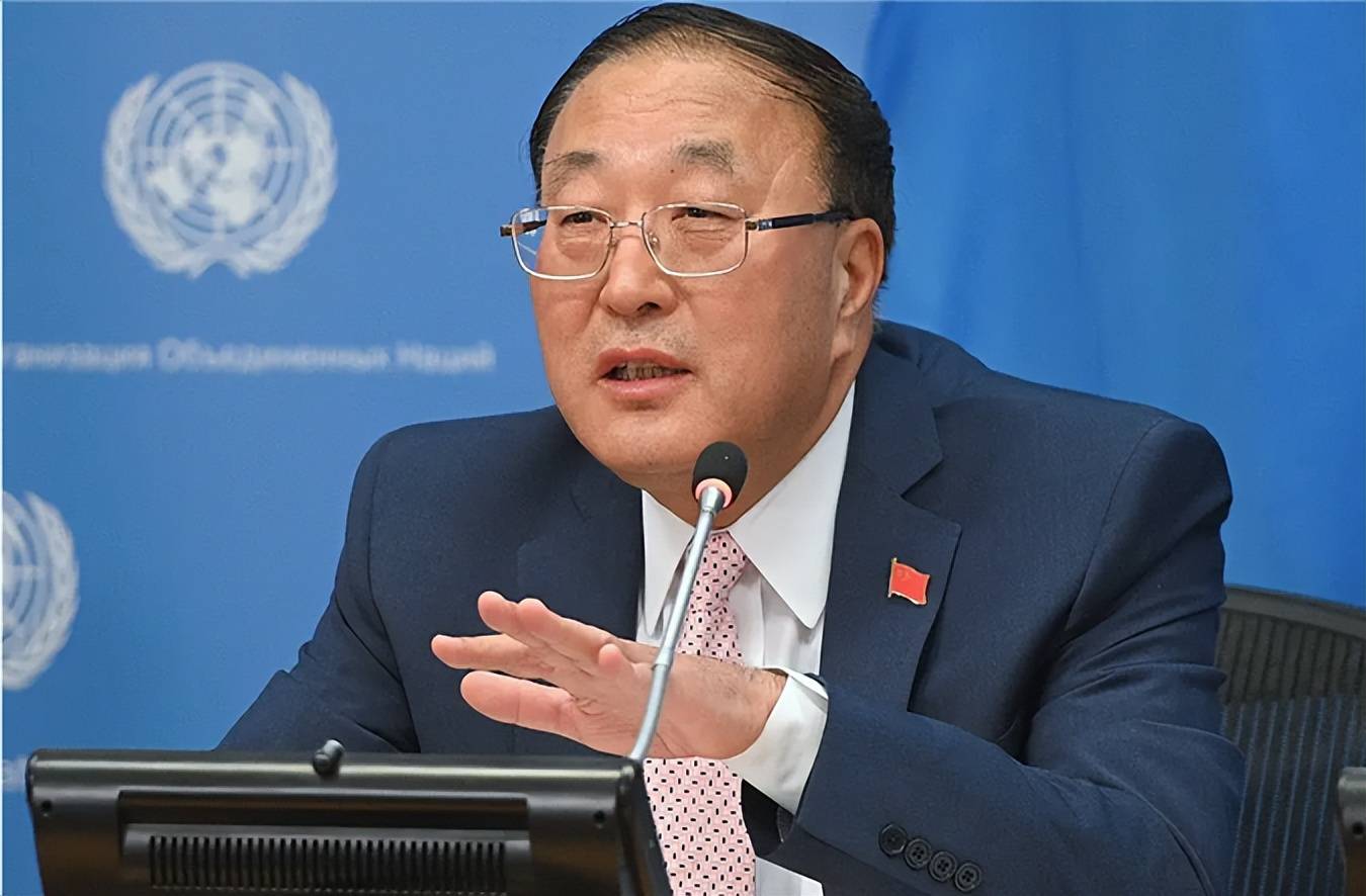 在出席安理会公开辩论会时,中国常驻联合国代表团张军大使直言不讳地