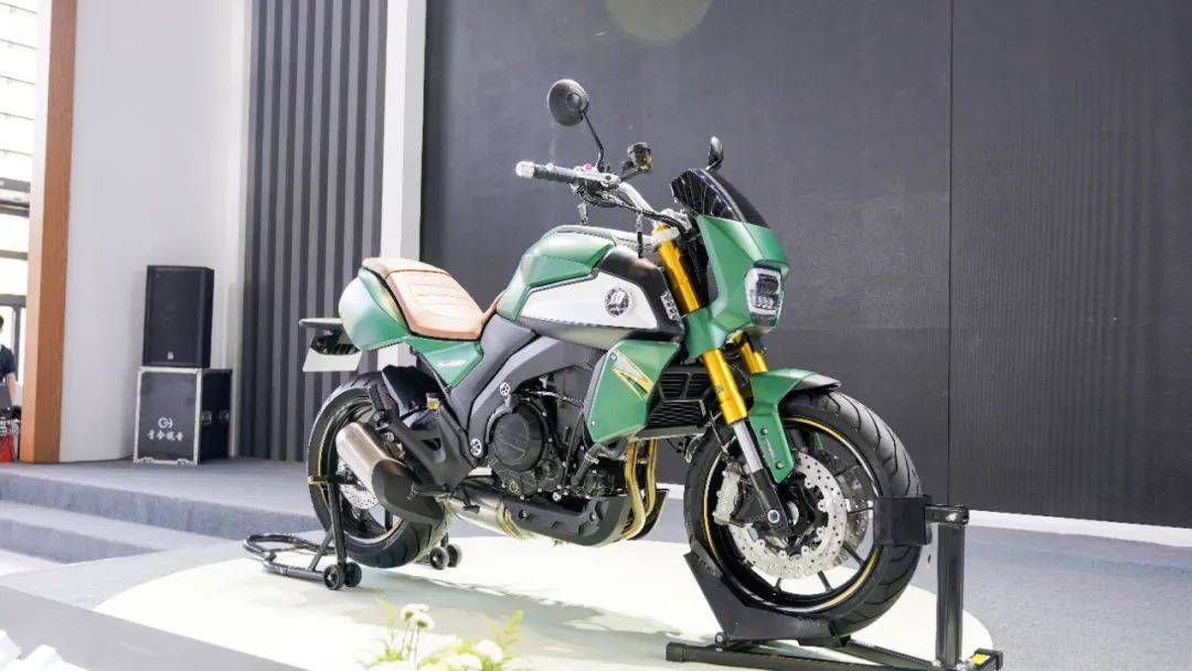 复古车天花板杰迪fr750发布售价43800元运动休旅杰75049800元