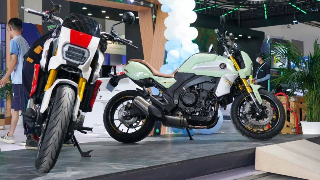 复古车天花板杰迪fr750发布售价43800元运动休旅杰75049800元