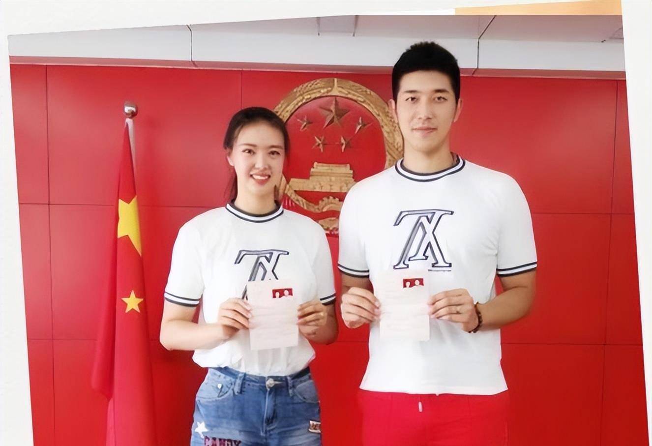 cba资讯速递神射手试训山东刘志轩抵达新东家吴冠希要结婚