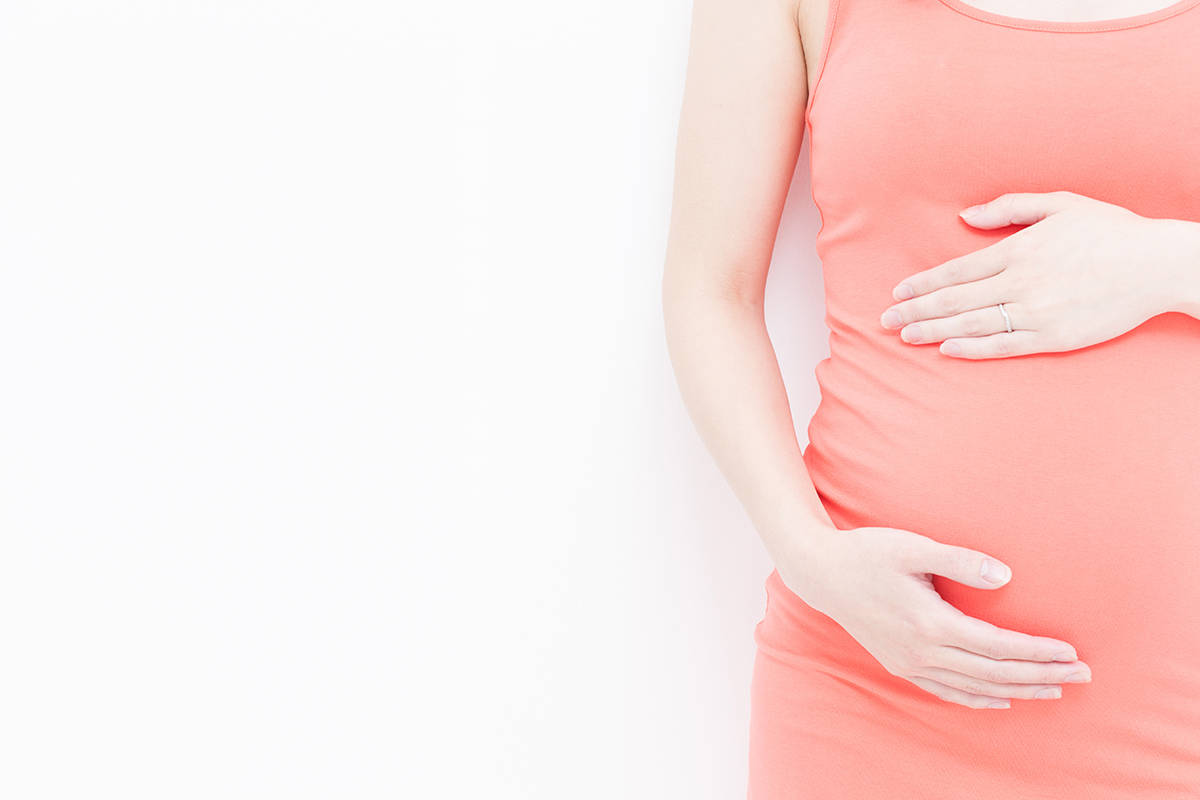 孕早期胚胎刚形成,孕妇要克服五大习惯,容易影响胚胎正常发育