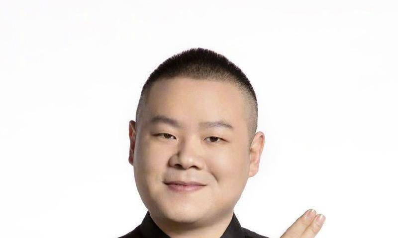 看到过岳云鹏的腹肌照吗?小圆脸加腱子肉,让人笑到直流口水!