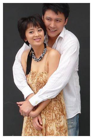 她当红时嫁临时演员,恩爱15年生一子,今41岁的丈夫越来越红_谢润_赵峥
