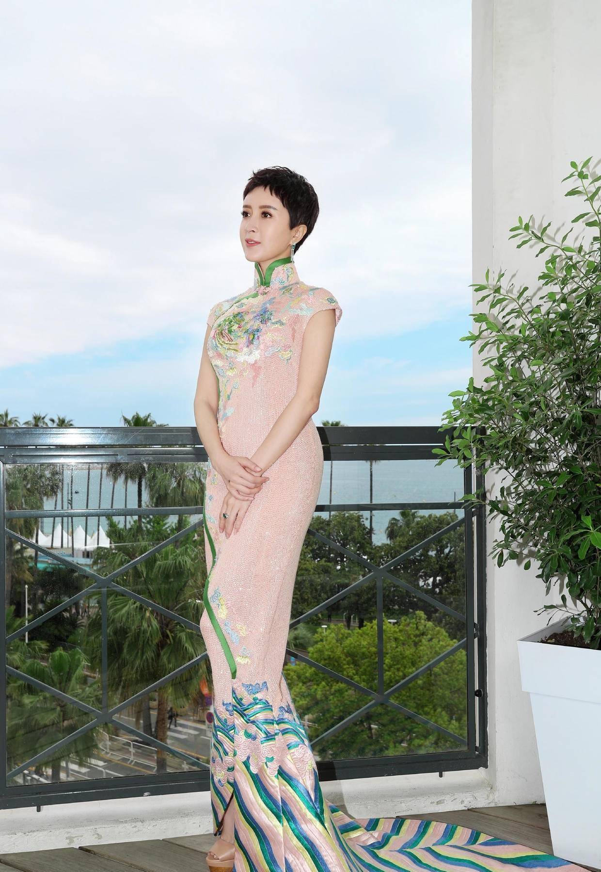 金巧巧年龄越大尺度越大!