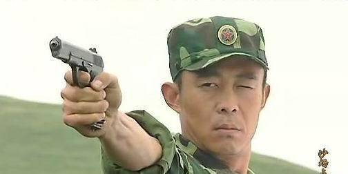 51岁侯勇:成名后抛弃相伴20年发妻,二婚美妻却吃尽苦果_潘雨辰_沈蓉