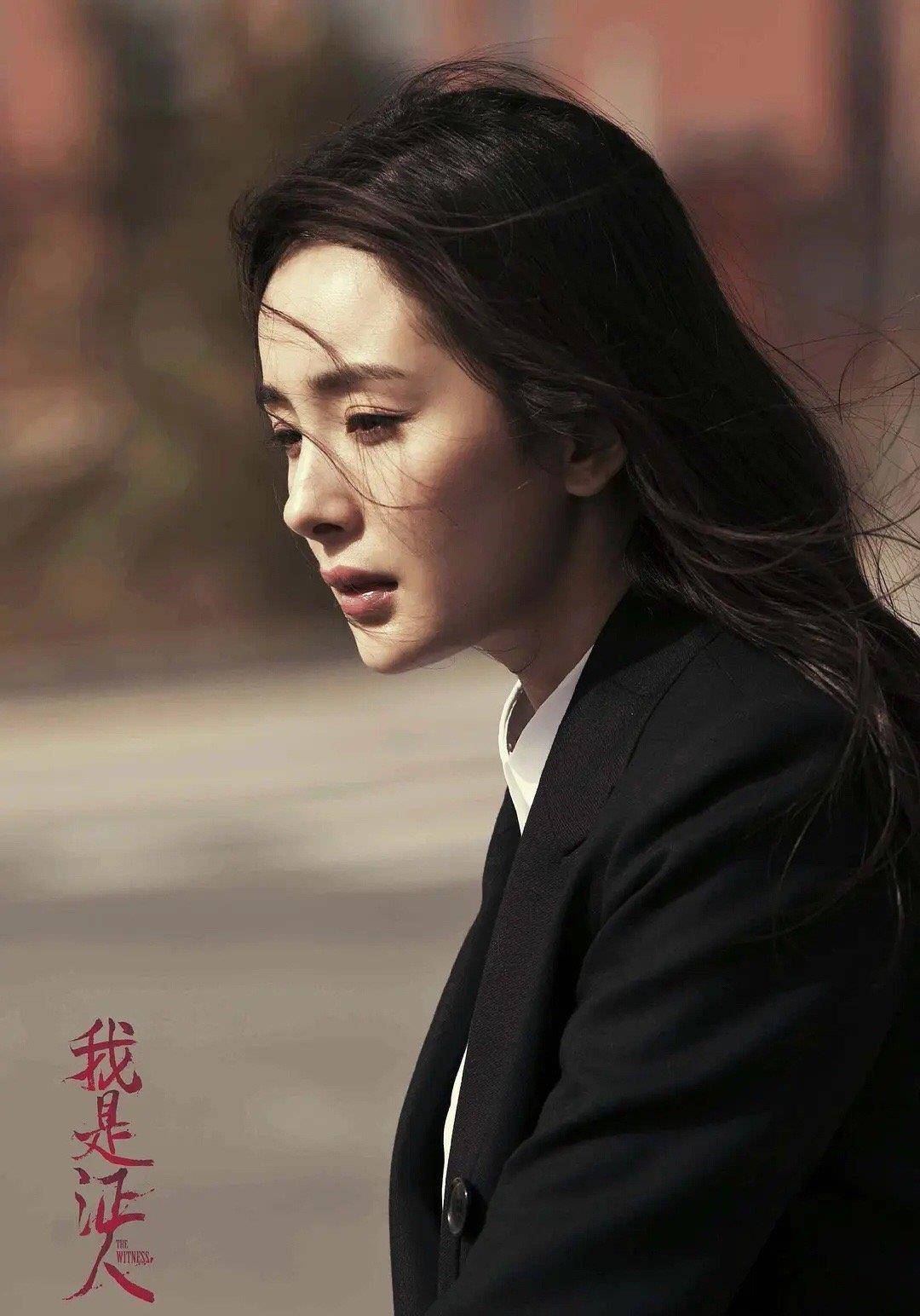 杨幂演技炸裂:《听见她说》看到她的蜕变!_机器人_女孩_台词