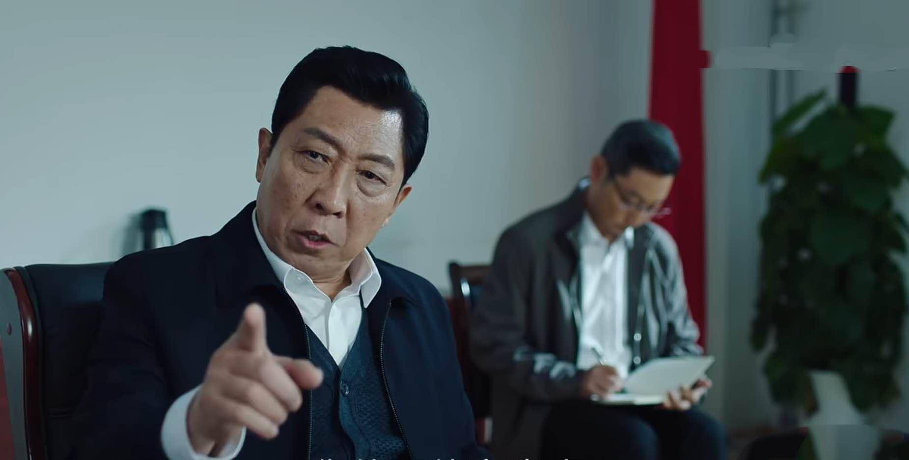 原创巡回检察组记录仪怎么到了陈秘书手里他是引蛇出洞的关键一环