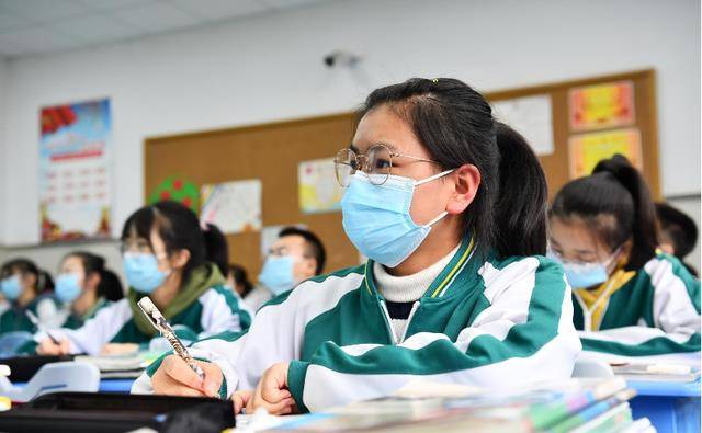 江苏省徐州疫情出现反弹，新增3名确诊病例，家长：补课又凉凉了