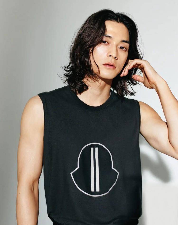 9位留长发也很帅的韩国男演员:谁的视觉效果最亮眼