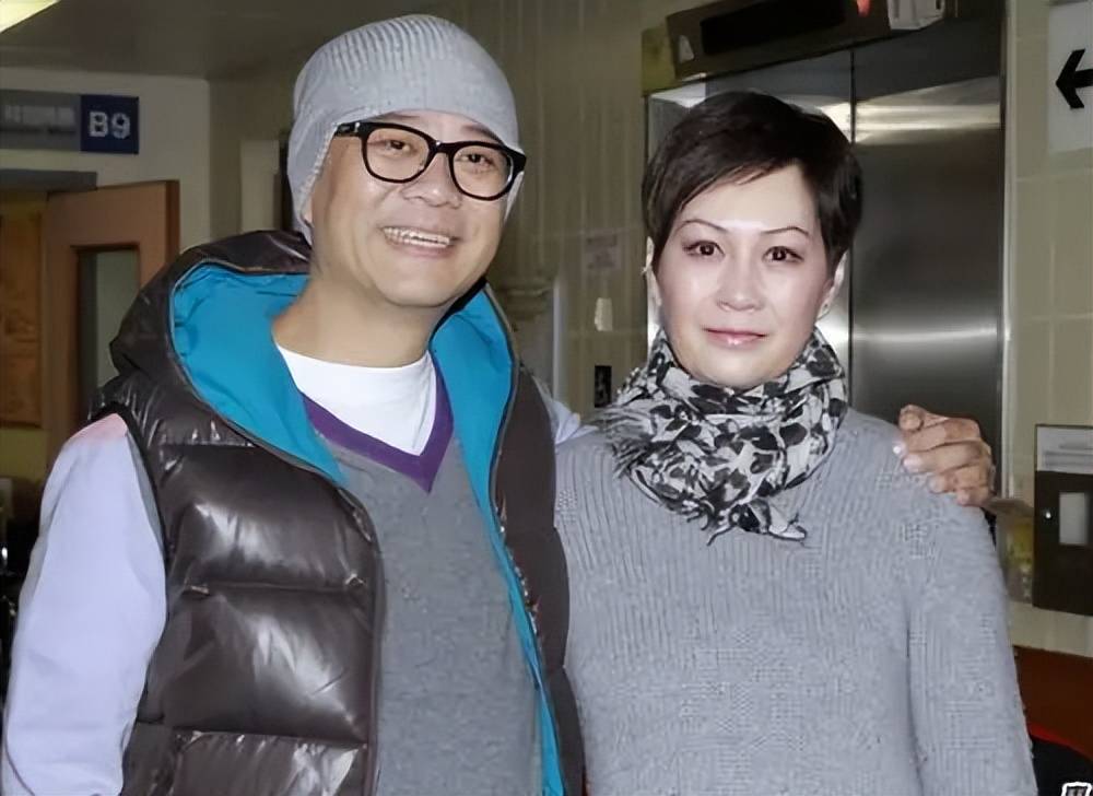 欧阳震华与妻子傅洁娴相爱26年至今无子依然幸福甜蜜