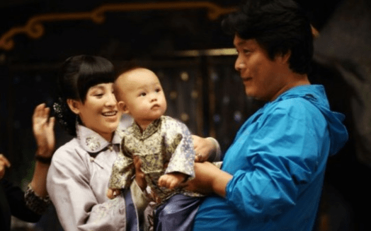 原创演员岳丽娜25岁瞒着父母偷偷嫁给郭靖宇这场博弈我赌对了