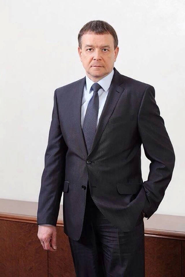 俄罗斯大亨泳池毙命,第6位神秘离世富豪,又与天然气有关_阿瓦耶夫