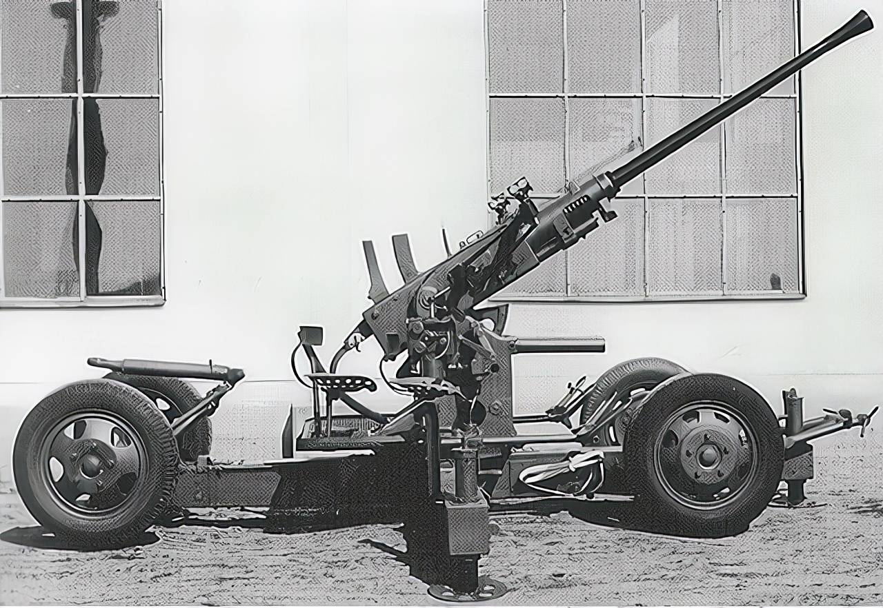 博福斯40毫米舰炮图片