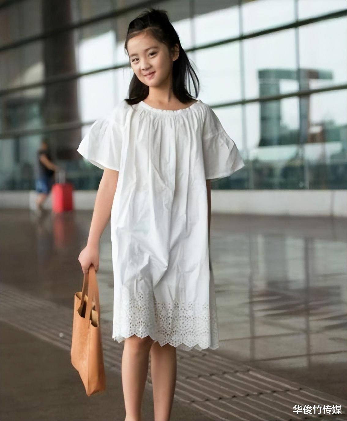 原创黄磊16岁女儿打扮时尚演话剧却遭网友吐槽网友好孩子