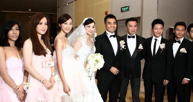 原创陈龙庆章龄之锡婚一家去云南旅游幼子葫芦跟了妈姓