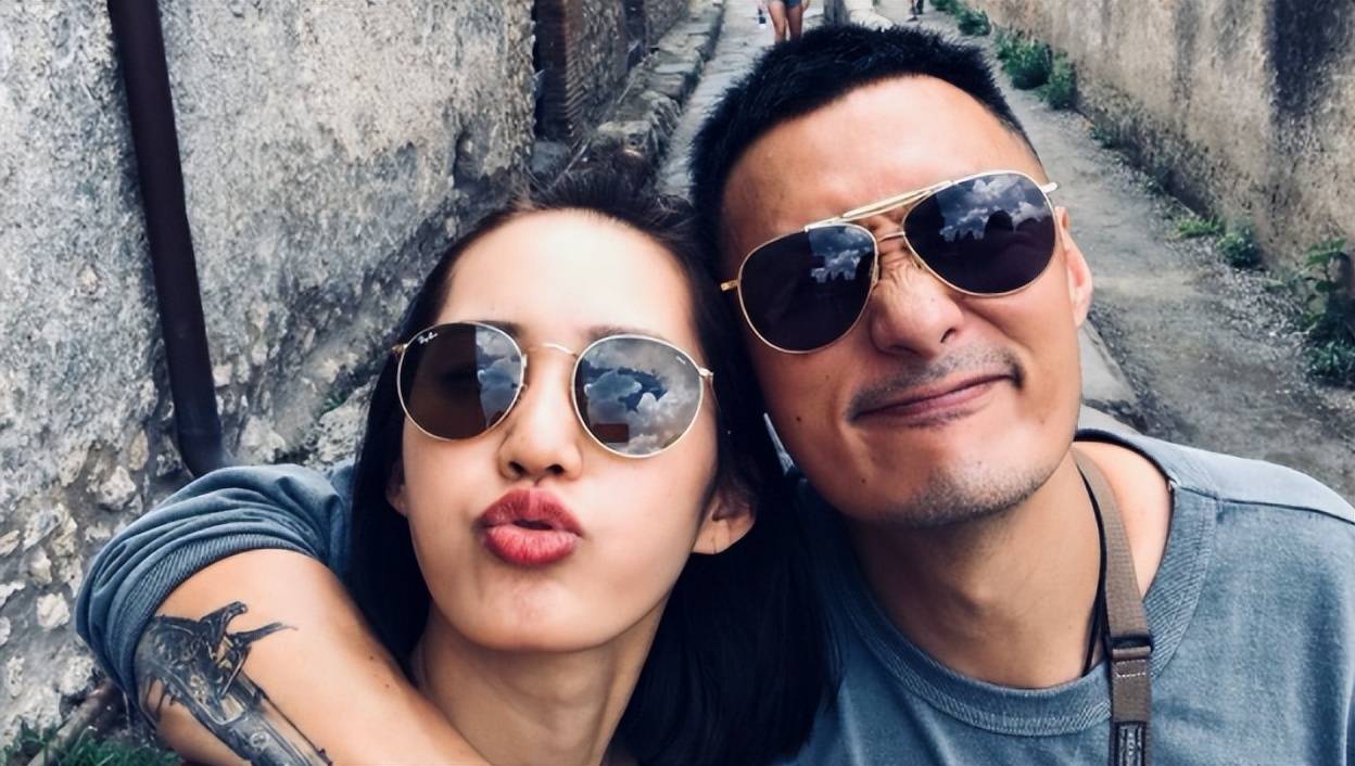 周润发曾仅用一句话评价余文乐,一语中的,至今看来都非常透彻_网友