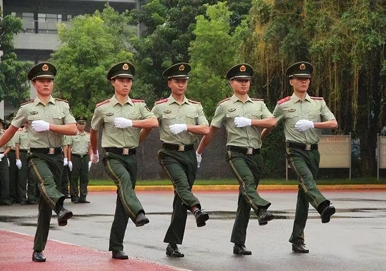 当年那个结婚让妹妹代做新郎的天下第一兵如今当上书画院院长