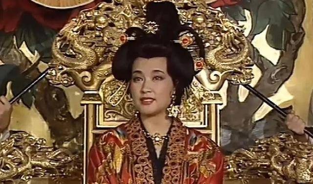 1986年山东一女子自封皇帝,密谋进京登基,后被联防队员一锅端_晁正坤