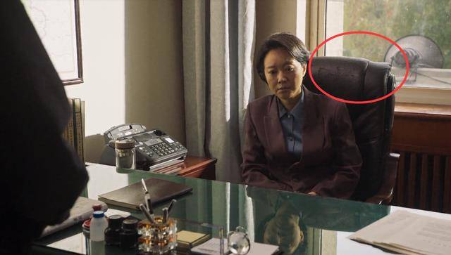 山海情:剧组丧心病狂,椅子上也安排细节,八倍镜追剧都有点吃力_闫妮