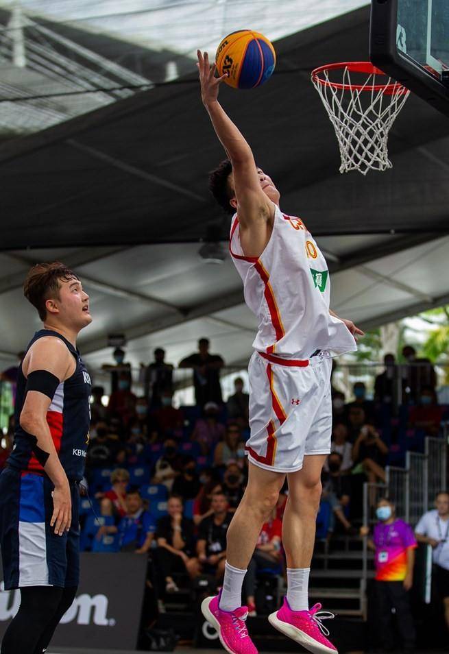 如果胡,张震林,郭三人一组,他们的表现会比严鹏等人差吗?