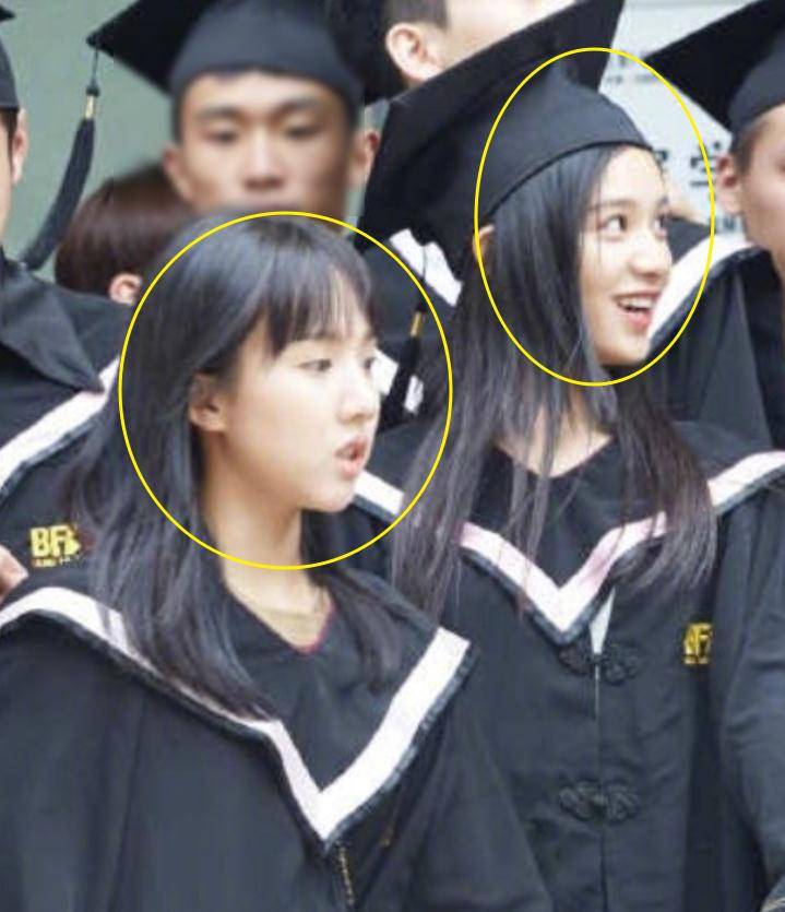 北电毕业照曝光,王俊凯穿学士服惹眼,我却在意比美的关晓彤周也_状态