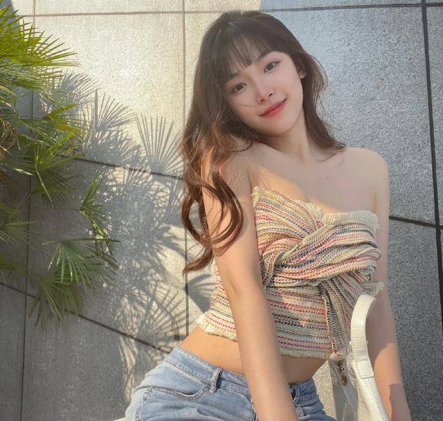 原创半藏森林太会穿搭了一个抹身材颠倒众生网友亮相真不怪思聪