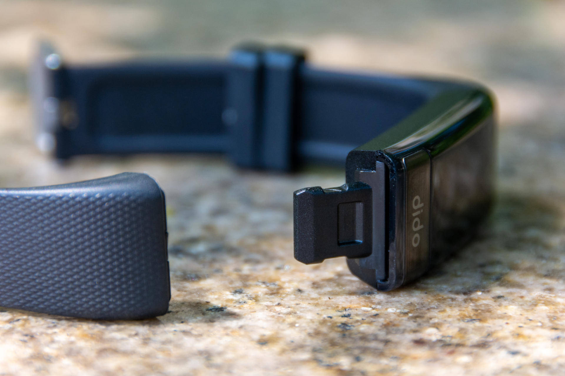 送给他她的礼物这款健康智能手环不一般didoy1亲身体验