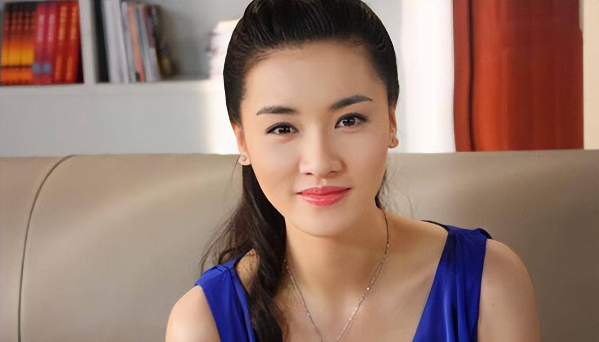 侯勇:从猪肉贩到国家一级演员,他的婚史跟他的履历一样精彩_沈蓉_工作