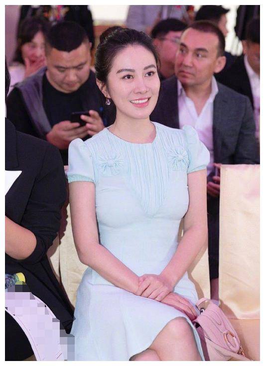 原创39岁叶璇状态也太好了脸胖一圈却美出天际