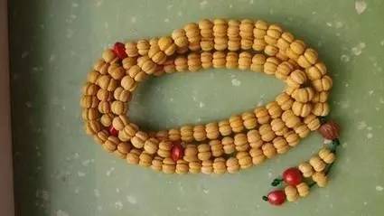 no 3,竹根话梅酸酸甜甜的非常可口,珠友们可以用话梅核来制作手串