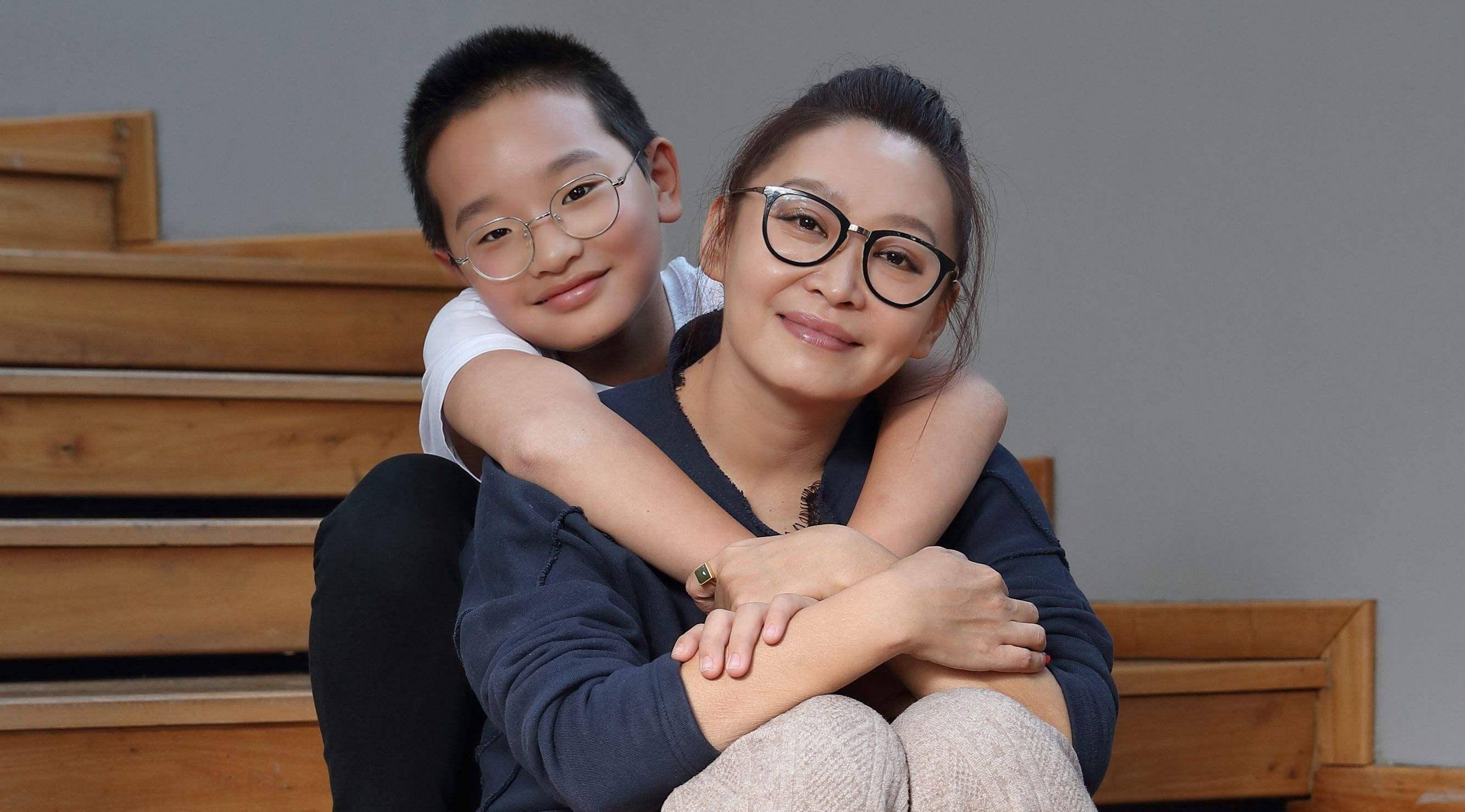 现实中的刘天池,在中戏教书育人多年,虽然和李涯的扮演者祖峰结婚多年