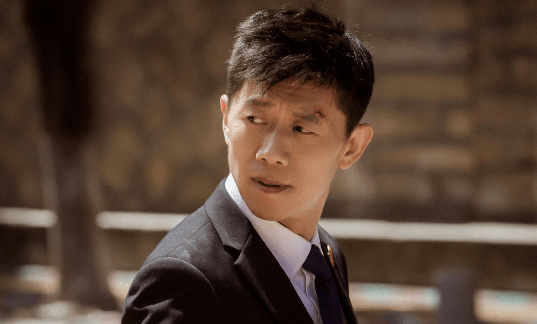 看了5集《庭外》,没想到真敢拍,事实证明,这部悬疑剧尺度不低_田洋