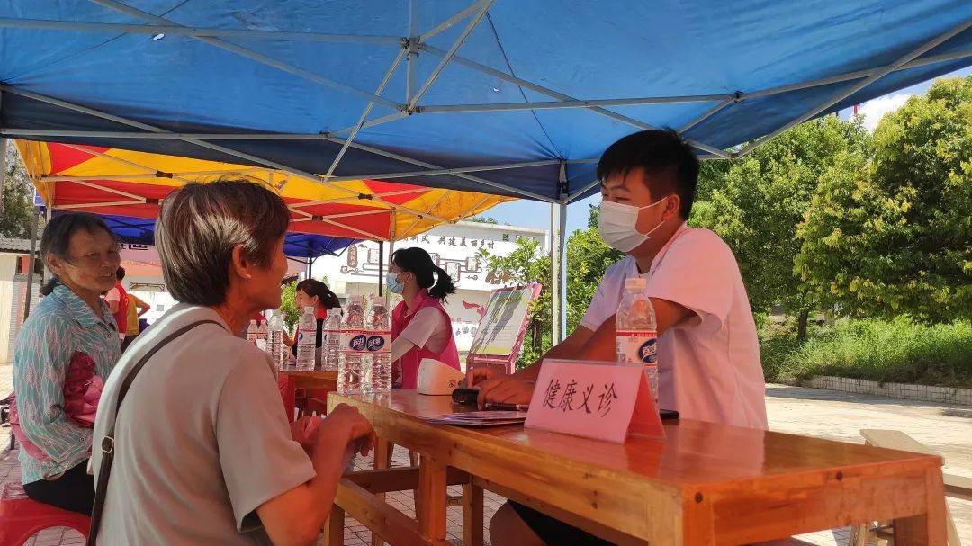 龙南市临塘乡文明集市打通便民服务最后一公里