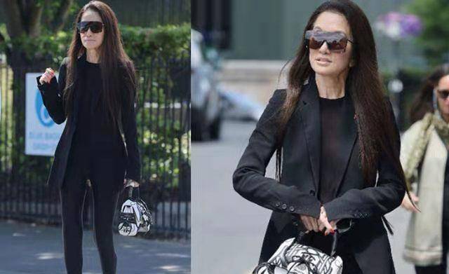 出席活动与女儿同台比美,73岁身材仍然紧致_王薇薇_母亲_伊万·莱萨切