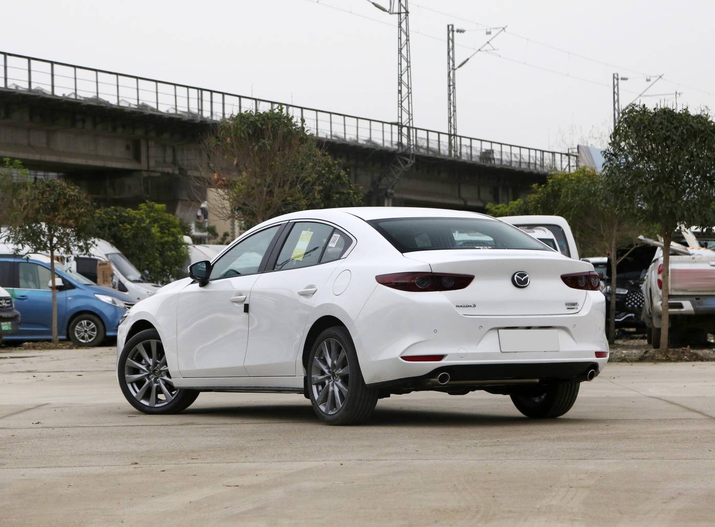 15万内,值得年轻人买的两款合资a级车,均搭载at变速箱