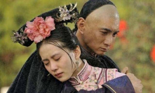 在《步步惊心》中,刘诗诗饰演的若曦演的着实不错,为了帮助十三爷脱困