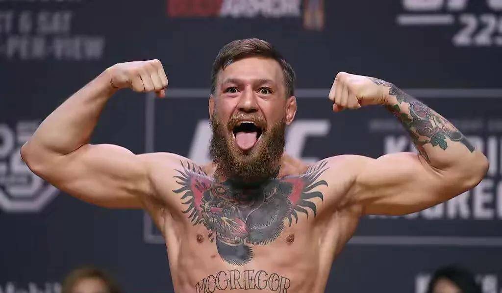 地表最强男人,ufc 冠军斯蒂普.米欧奇力压科米尔!