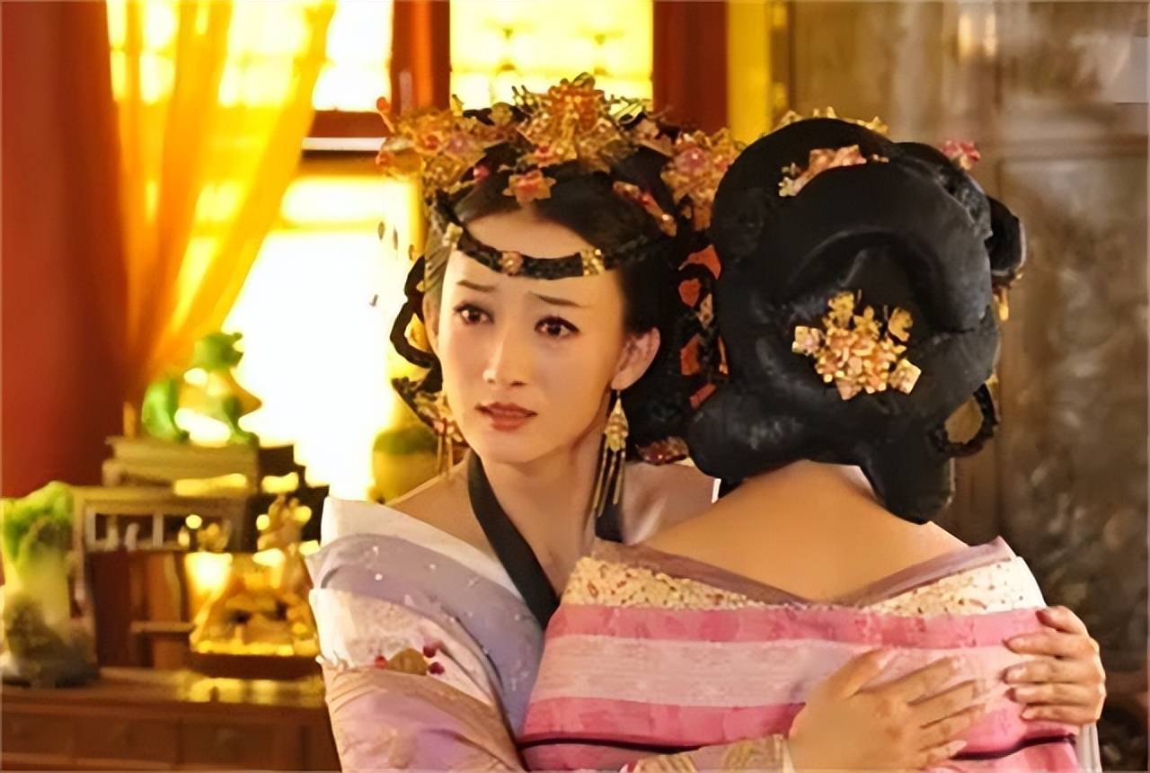 那么再来看看地位尊贵的皇后,贵妃等人又是如何度过一天的生活的呢?