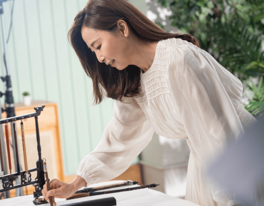 周星驰女配兰茜时隔多年首度澄清,从来没结过婚_回应_龅牙_生活