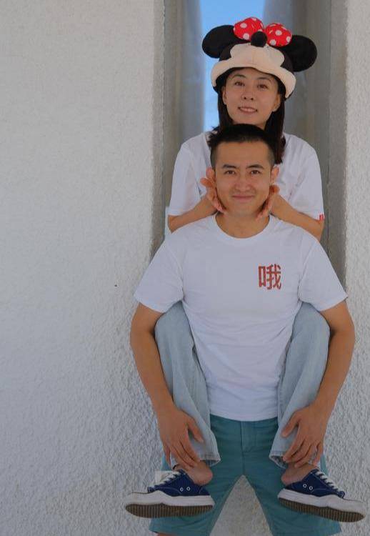 王珞丹姐姐嫁小7岁老公,男方英俊潇洒有气度,王珞丹:我婚我扛_王楚涵