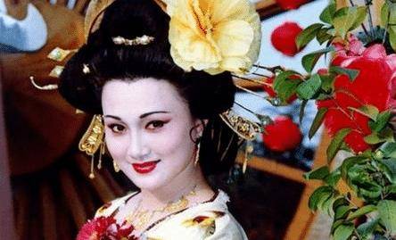 "杨贵妃"林芳兵:因貌美惨遭算计,怀孕退圈后被丈夫宠爱30年_李凌_孩子