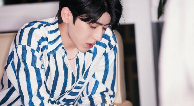 原创蔡徐坤问有没有想他边程晒与她同款玩偶粉丝我家房子塌了