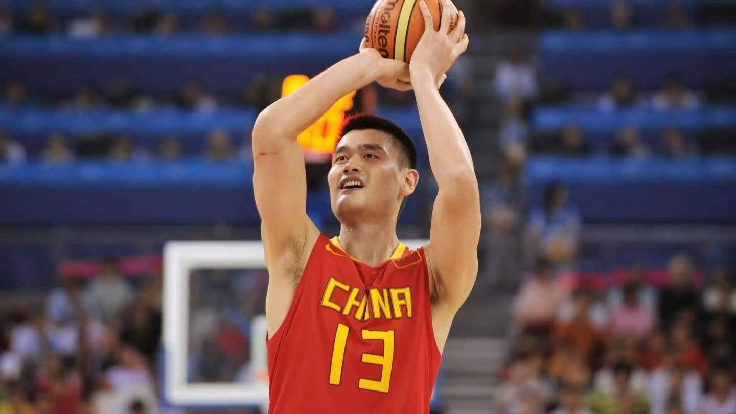 原创姚明曝儿时梦想打篮球只因身体原因竞争成就中国男篮第一人