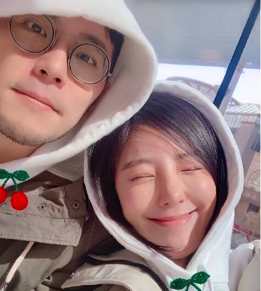 原创赵奕欢与男友分手了穿紧身衣在跑步机上热舞当型男前扭腰摆胯